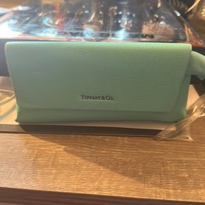 Tiffany glasses case